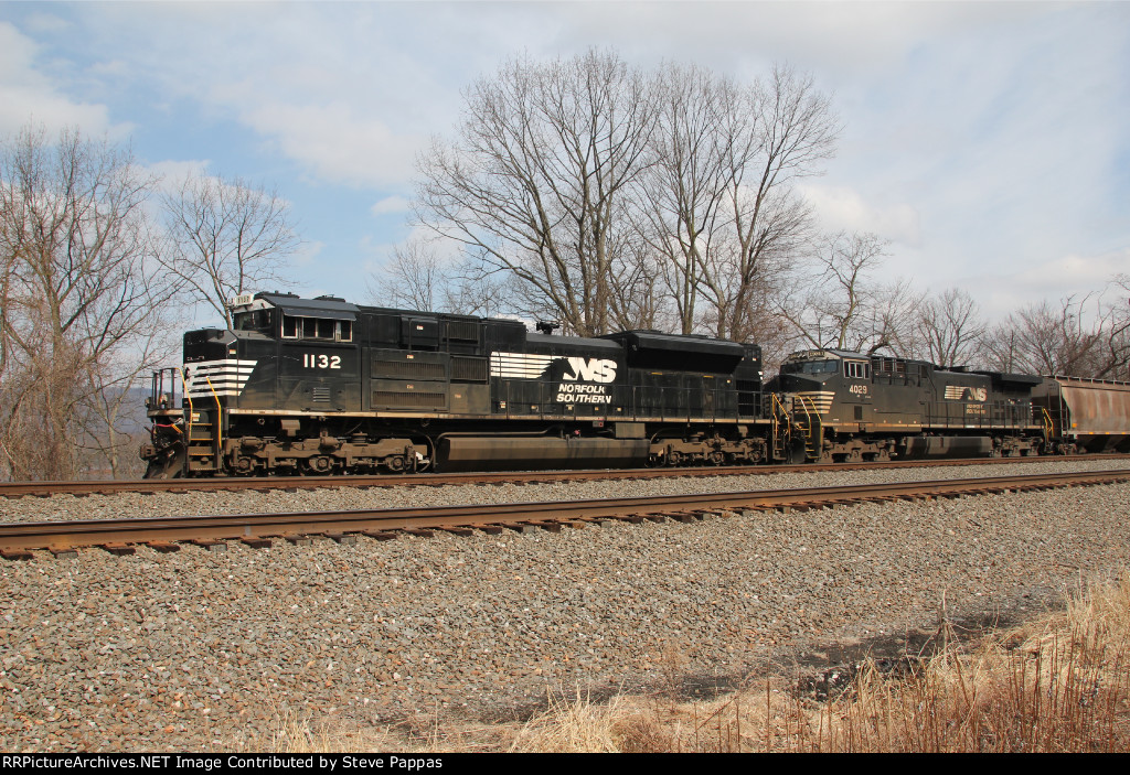 NS 1132 leads train 21G west at MP 116
